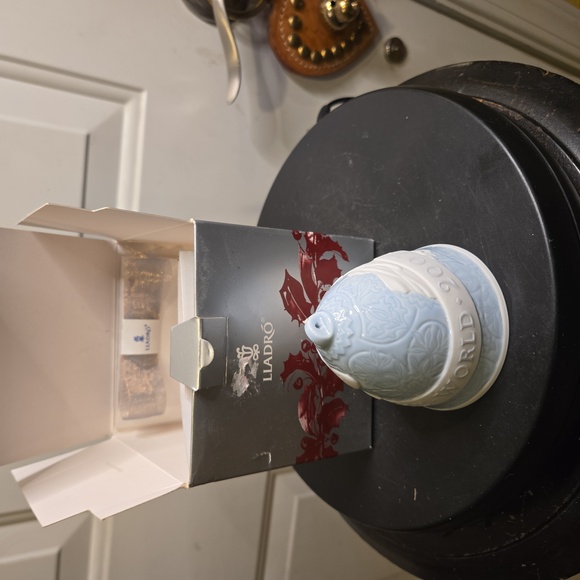 Lladro Other - Lladro 2007 Porcelain White Bell Ornament